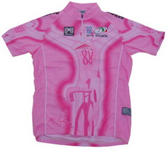Розовую майку носит лучший гонщик Джиро